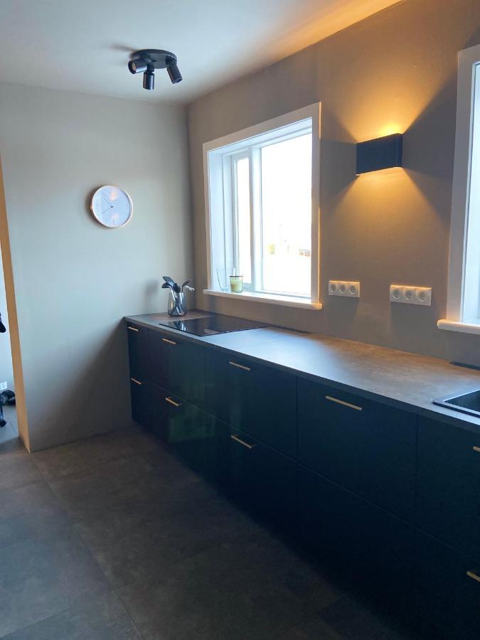 Perfectly Located 3 Bedroom Design Apartment Акурейри Екстериор снимка