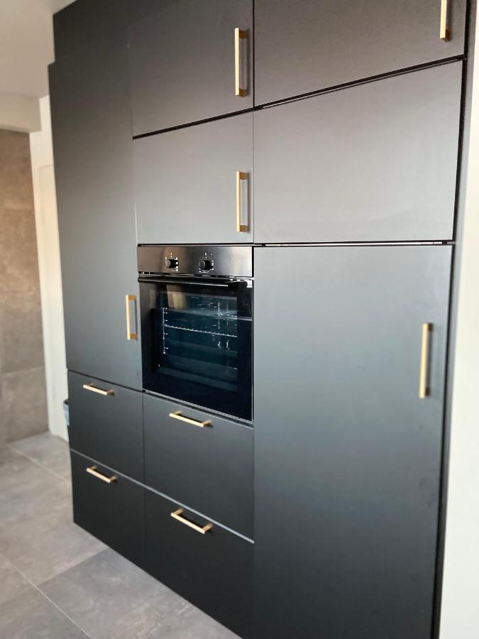 Perfectly Located 3 Bedroom Design Apartment Акурейри Екстериор снимка