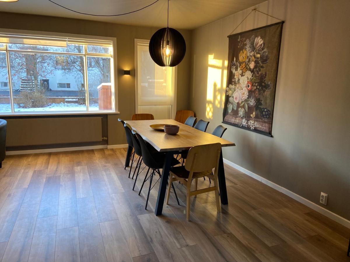 Perfectly Located 3 Bedroom Design Apartment Акурейри Екстериор снимка